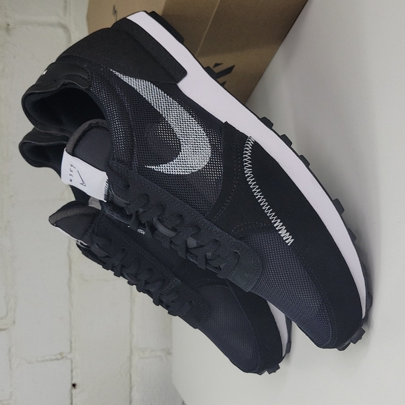 Nike DBreak-Type Black White Mesh Running Shoe Mens Sizes - Picture 9 of 11